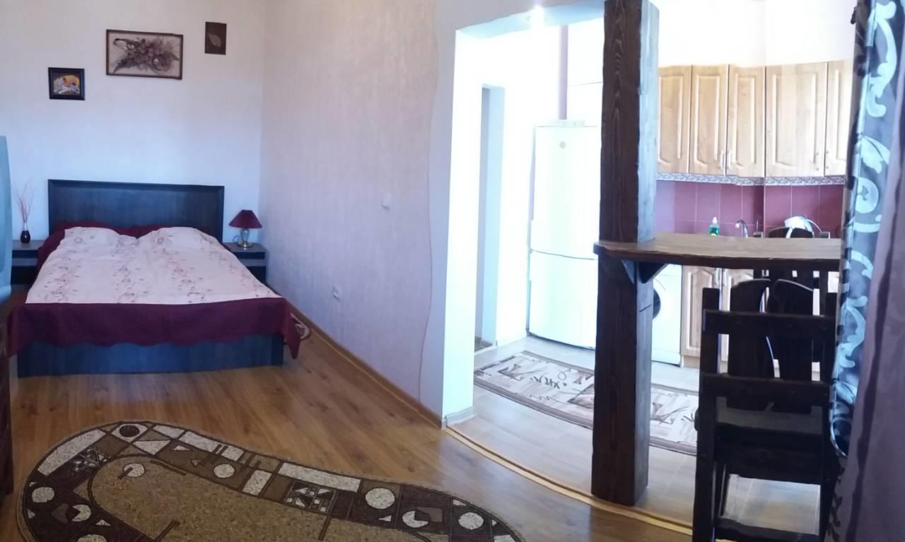 Apartment On Zarvanskaya In Old Town คาเมียเนตส์-โปดิลสกี ภายนอก รูปภาพ